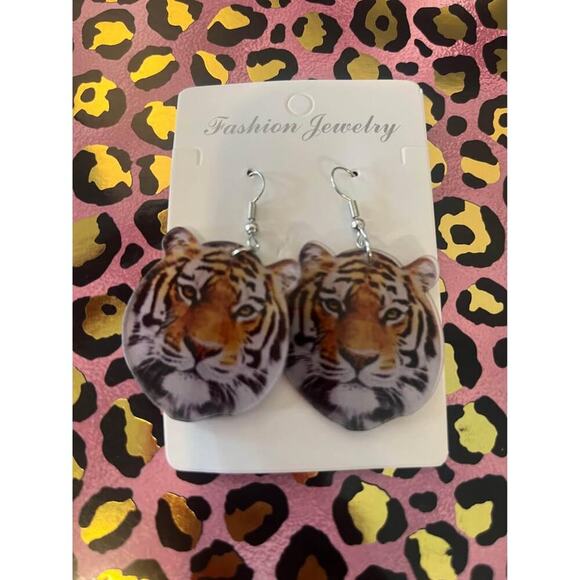 NEW 🐅 Tiger 🐅 Acrylic Earrings - Picture 2 of 4